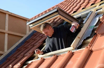 Pose de fenêtres de toit Velux à Imling